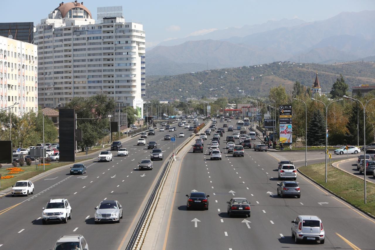 Первая LEZ-зона заработала в Алматы в пилотном режиме
